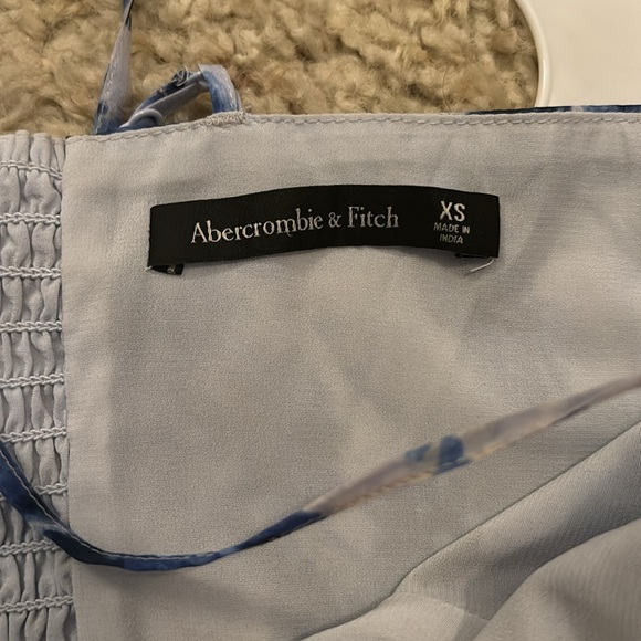 Abercrombie and Fitch midi dress with slit - Picture 3 of 5